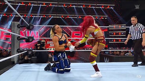 Zelina Vega vs. Zoey Stark