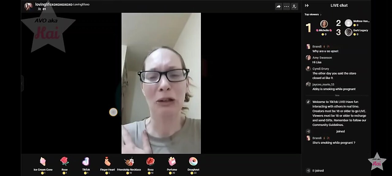 she just wants smokes y'all 😳🤣🤣🤣🤣