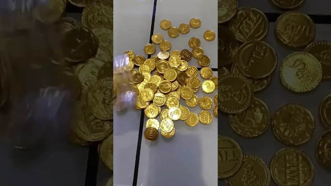 Golden coins #viralvideo #shortvideo #viralreels #chocolates #chococoins #coins