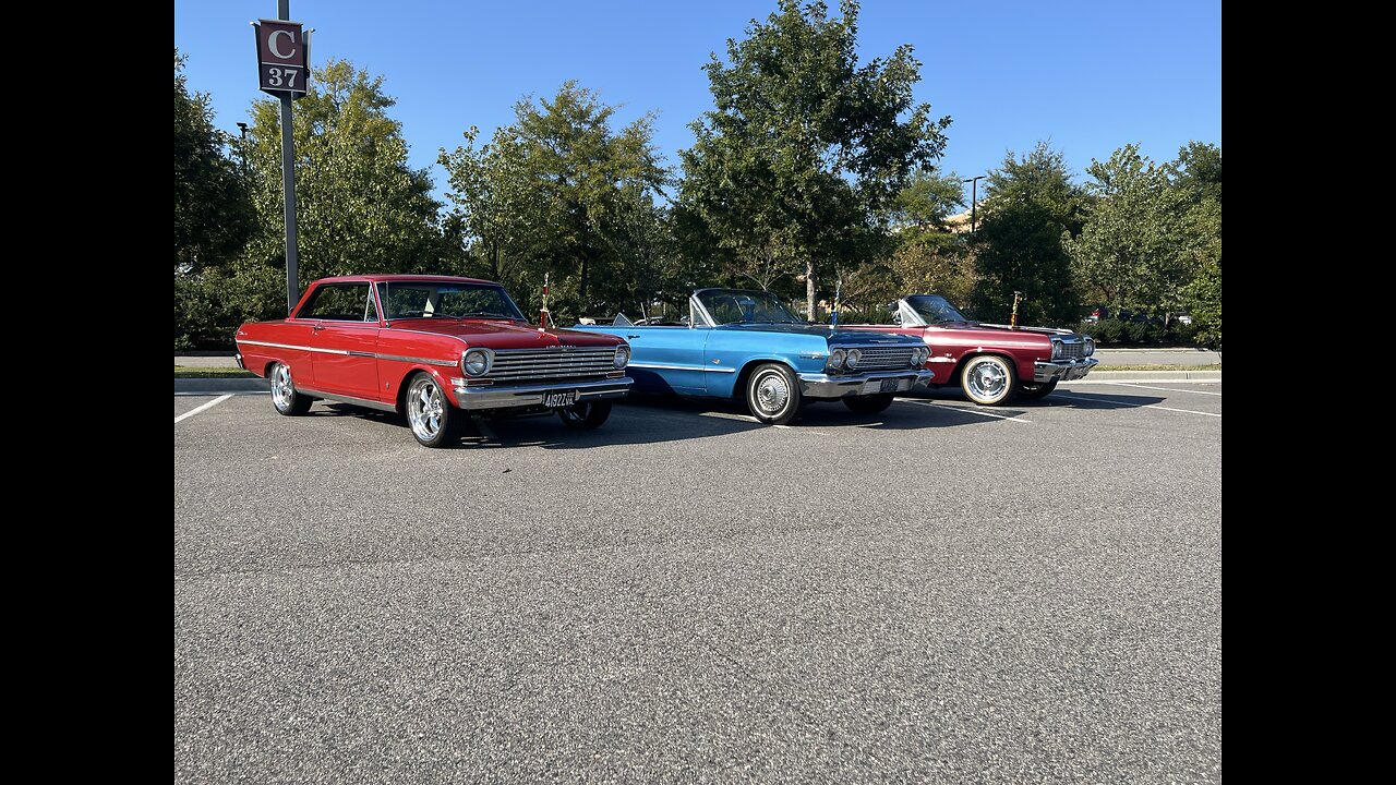 Classic Car Show (Norfolk Premium Outlets)