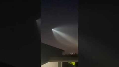 UFO? PROJECT BLUE BEAM? Aliens? Angelic? ELON? You Decide.