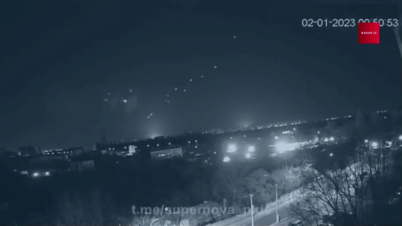 Ukrainian air defense trying to intercept Geran kamikaze drones in Kiev