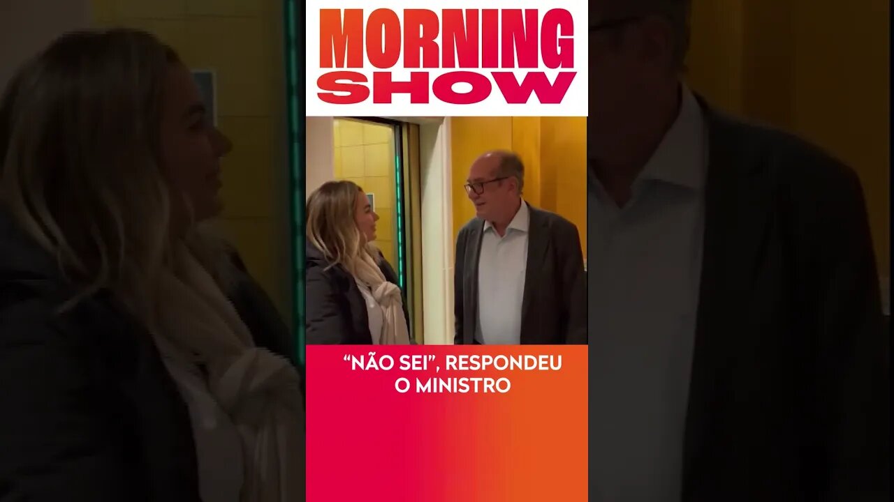 Mulher pergunta a Gilmar Mendes se “crime compensa” no Brasil #shorts