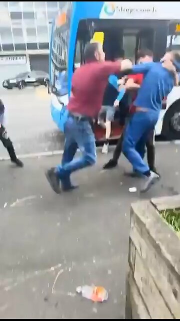 British Patriots Confront Violent Immigrants in Newcastle