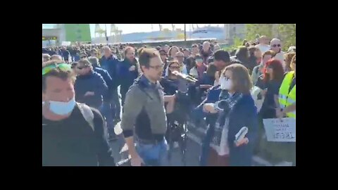 Italian Media Told To Tell The Truth Or Leave At Protest