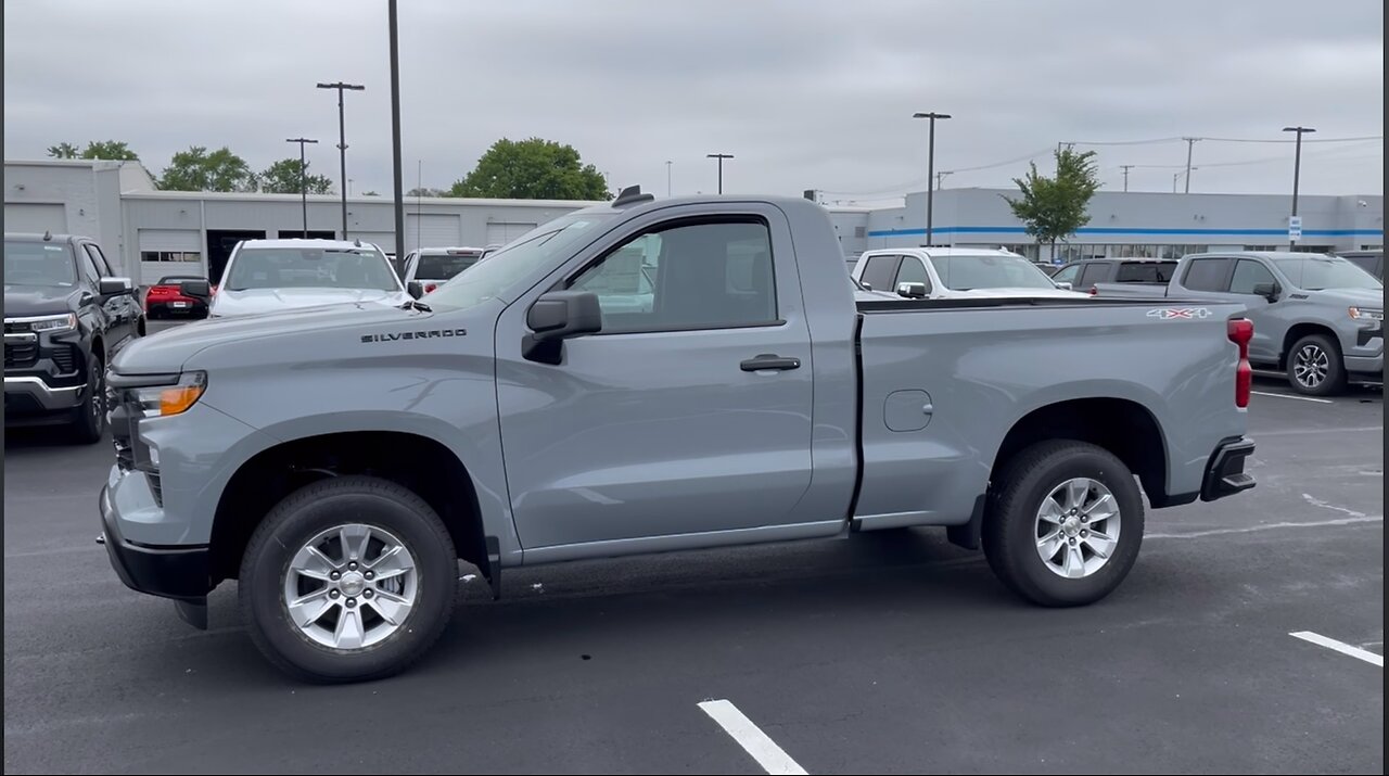 Ven por tu Slate Gray Chevrolet Silverado Single Cab