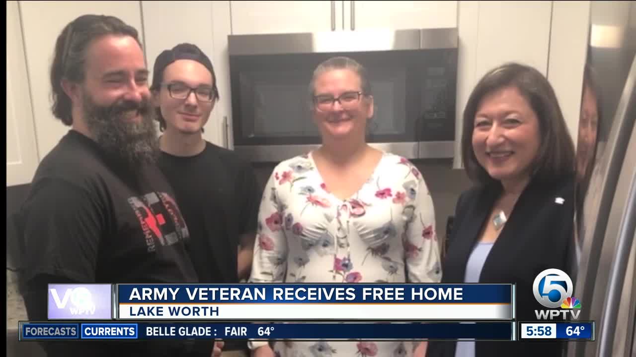 Veteran receives keys to new home in Lake Worth