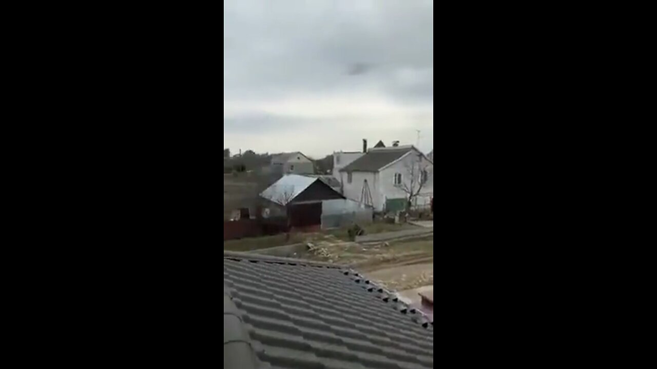 Warning! The moment a civilian house is bombed by Russian forces in Nikolaev.