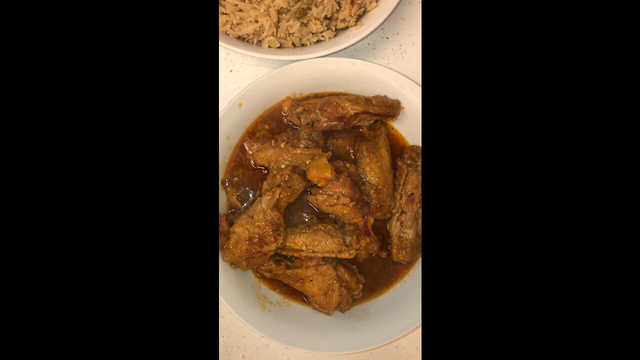 Chicken wings stew with jasmine rice