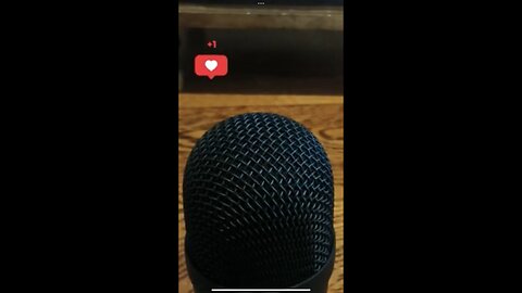 asmr scissors next to the mic ✂️⌨️