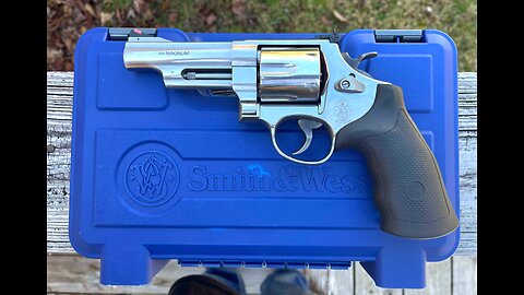 Smith & Wesson 629-6 4 inch (44 Magnum)