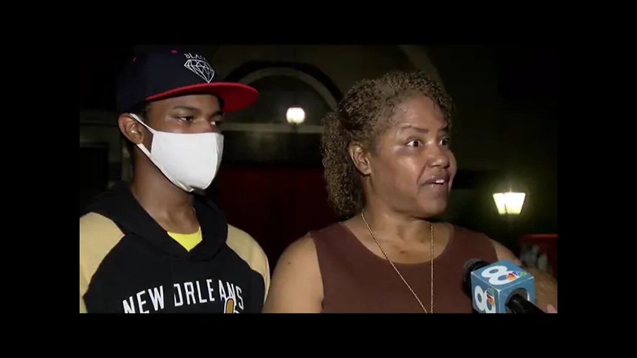 MASKLESS Mom Shocked By DeSantis Allowing Students To Remove Masks