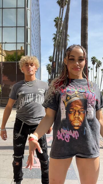 If you got it flaunt it🤪