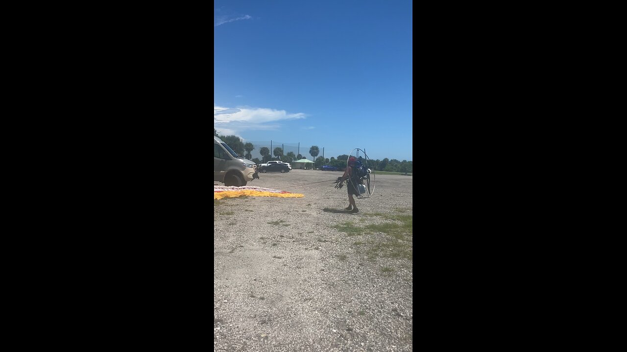 Paramotor takeoff @ Venice beach