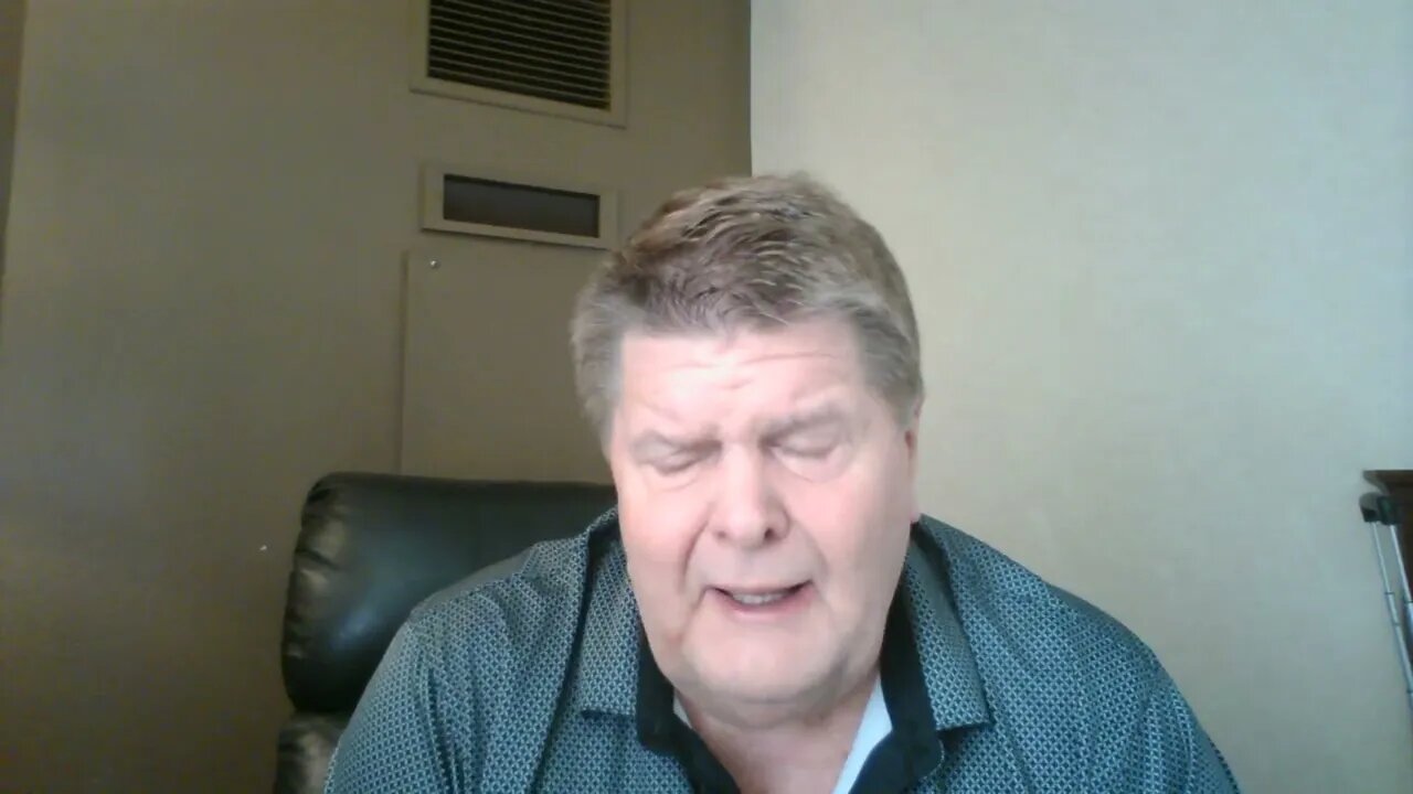 KAMALA CONTINUES TO DECONSTRUCT