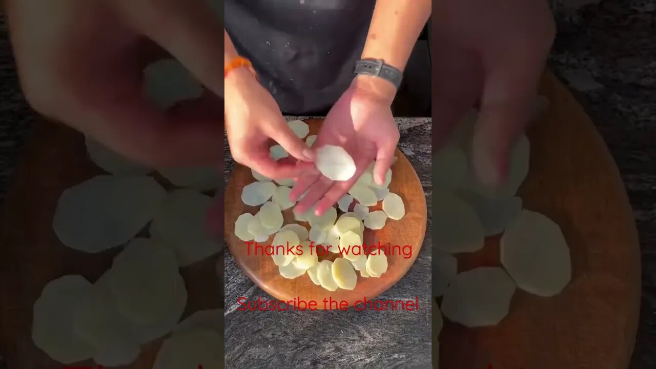 Potato aloo chips making #entertainment #foodie #streetfood #youtube #youtubeshorts #youtuber