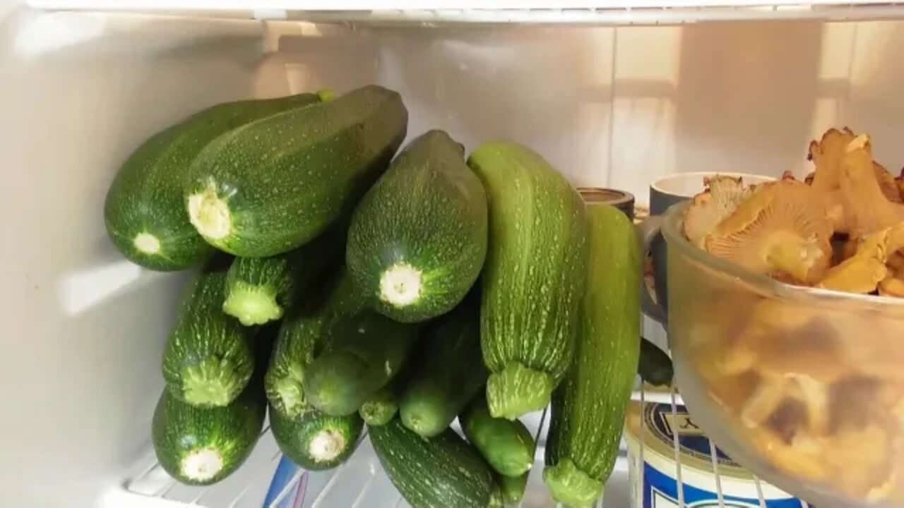 Instant Pot Yummy Creamy Zucchini Soup !