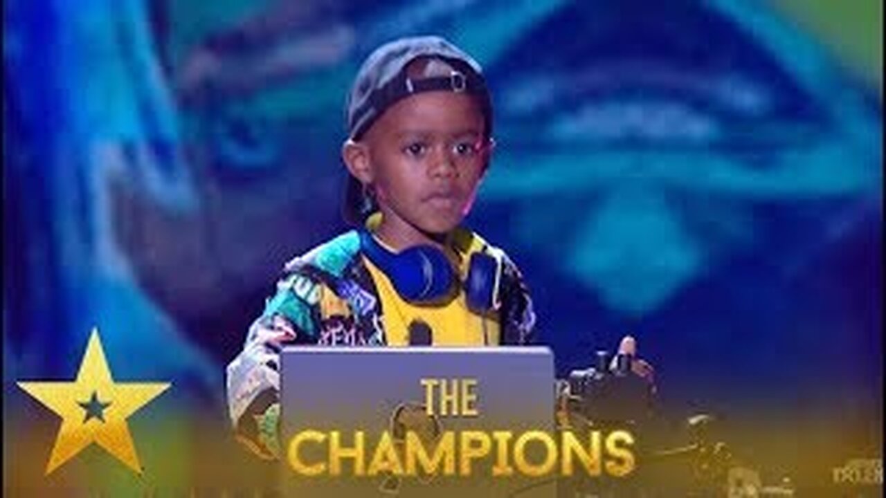 DJ Arch Jnr- 7 Year's Old DJ Creates The BUGGIEST Party In Wembley !