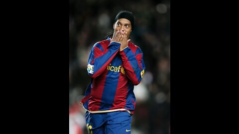 ronaldinho gaucho does not play. humiliates