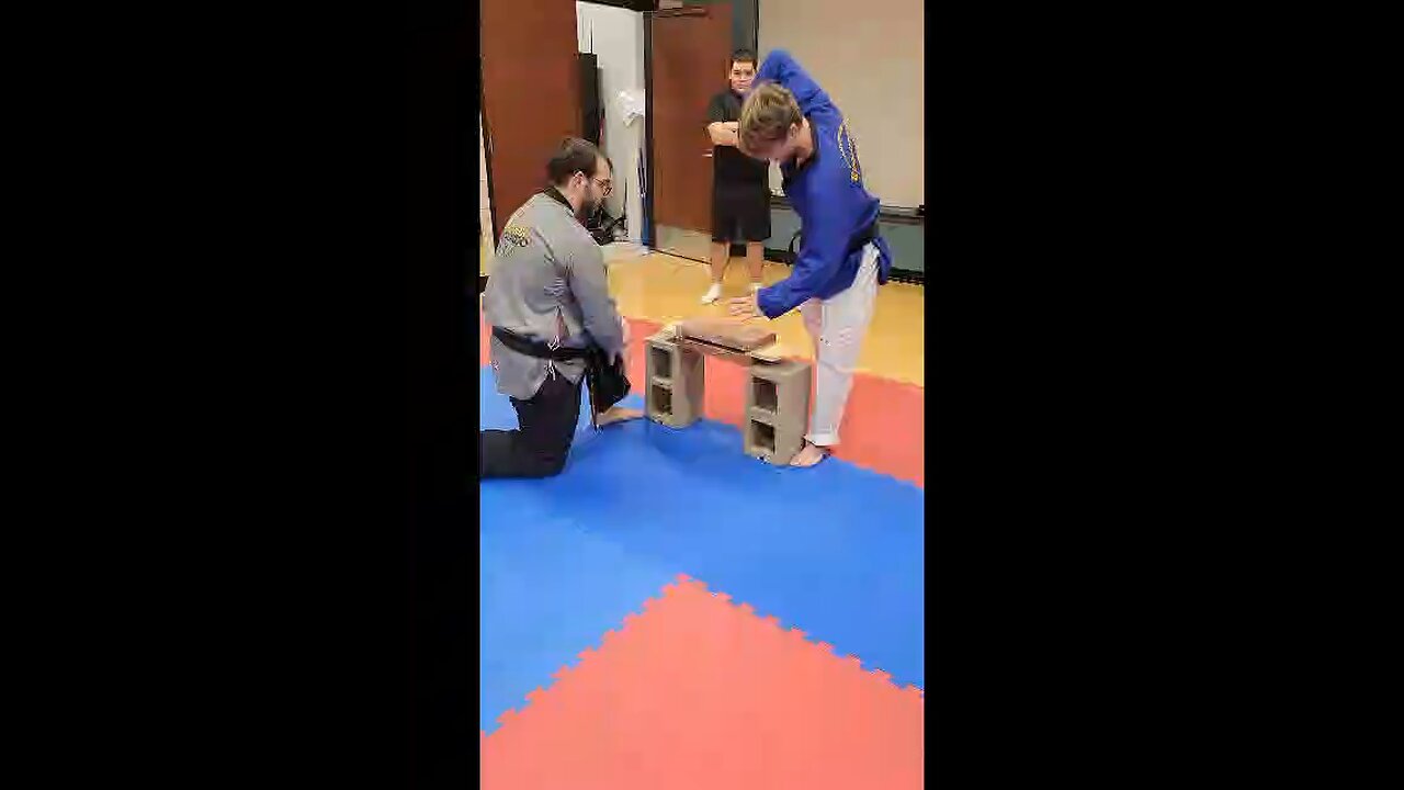 2nd degree black belt brick break