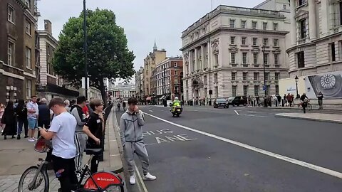 Antifa fights gavin #metpolice