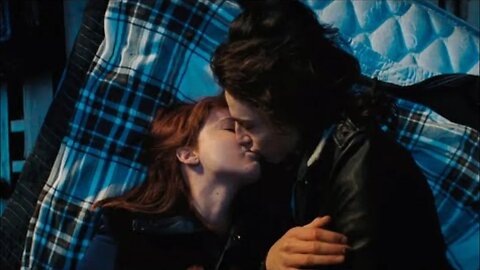 Don't Look Up 2021 | Yule And Kate (Jennifer Lawrence) Kiss Scene