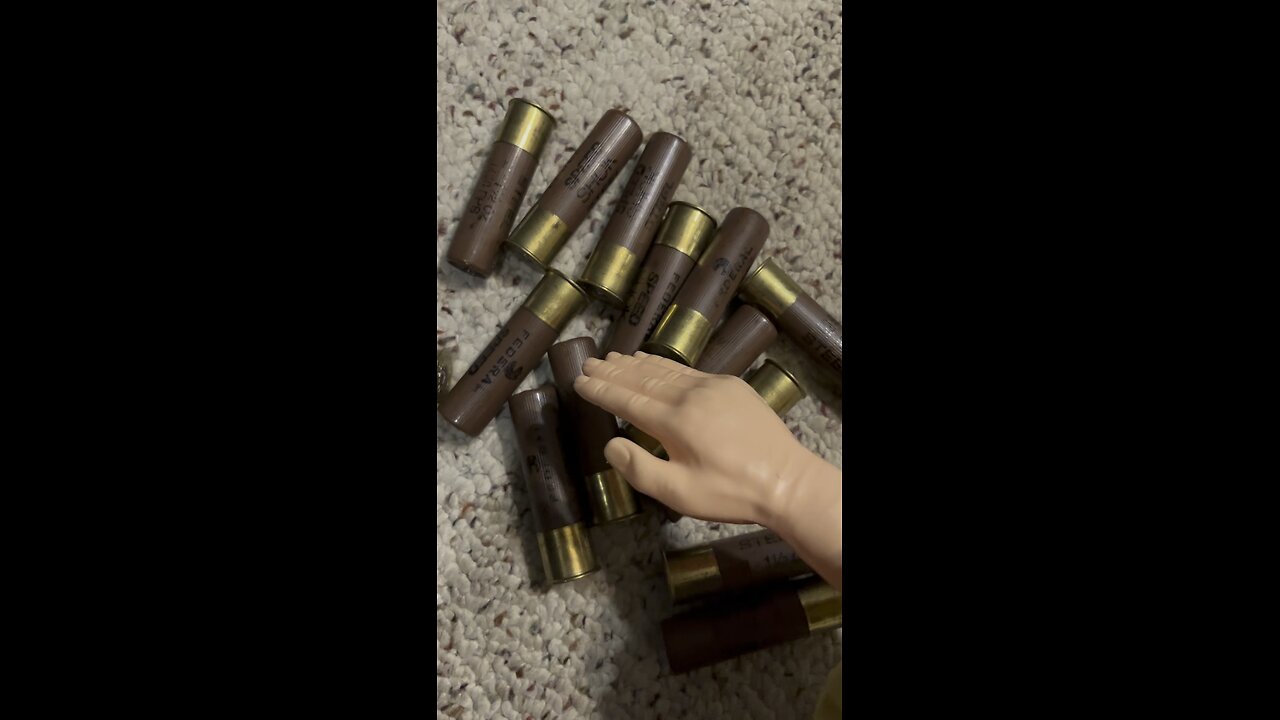 Saturday shotgun shells with SPH and Kevin featuring but what else? Yeah 10 gauge! #funny #tinyhands