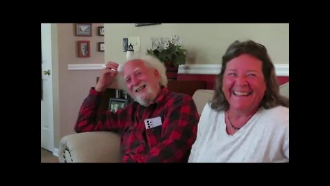 Larry & Bess Herzekow come to Charlotte from Israel (1 of 4))