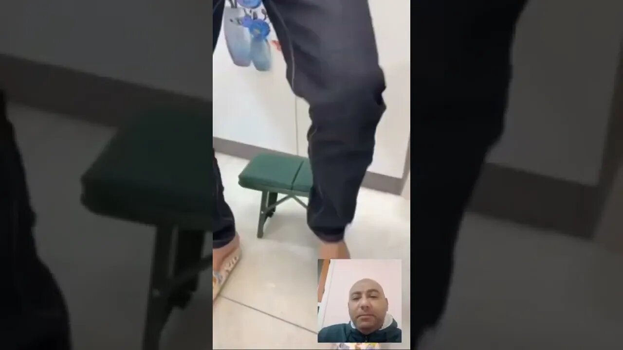كرسي محمول قابل للطي - ابداعات الصين | #shorts ♥️