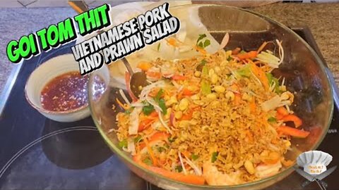 Goi tom thit (Vietnamese pork and prawn salad)