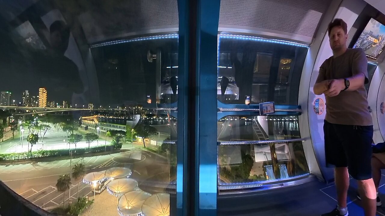 riding the Singapore Flyer and Time Capsule