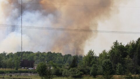 A Raging Fire In Ontario Is Forcing An Entire Town To Evacuate Right Now