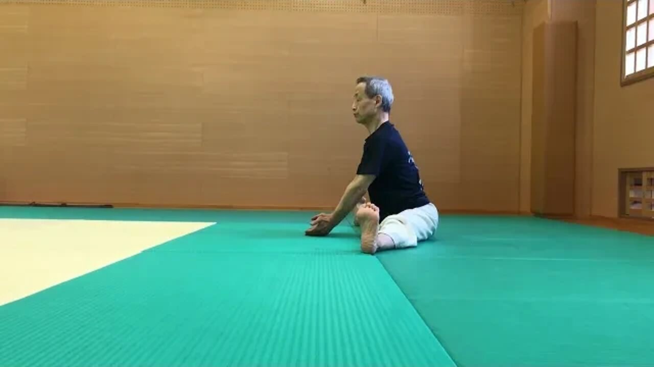 '22.5 真向法 / 開脚前屈、合蹠前屈 IMG 0578