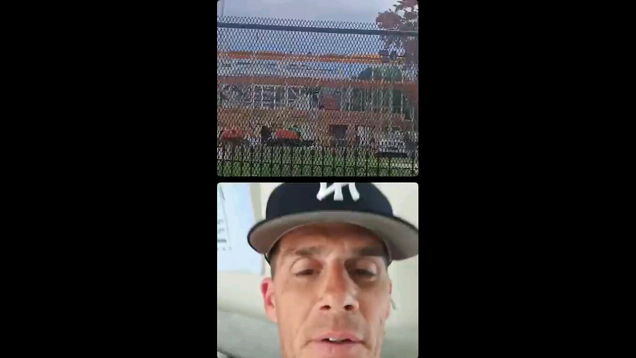 Joka Q Army & Skriptkeeper Live in DC 2 eeks ago Fences and what looks like a Gallow