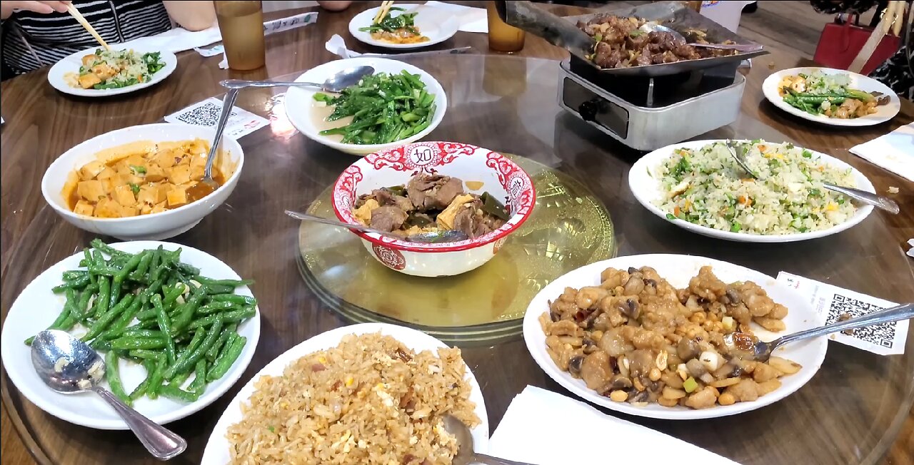 8 AMAZING Dishes at the Taste of Hunan restaurant