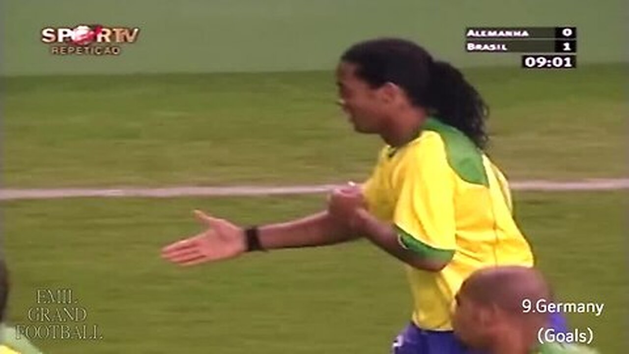 Ronaldinho 15 incredible goals ◈ 20 most humiliating skills. 👍