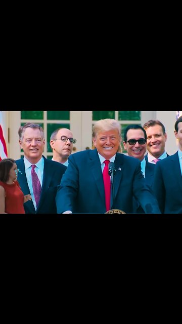 President Donald Trump Roasts A Reporter On Air #shorts