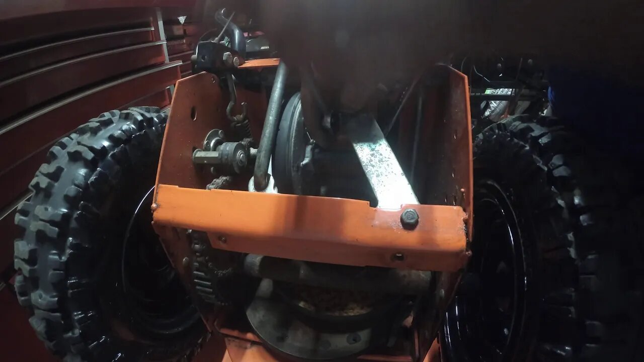 Ariens 824 Snow Blower Build P4: HOW TO Replace Friction Disc and Fuel Line