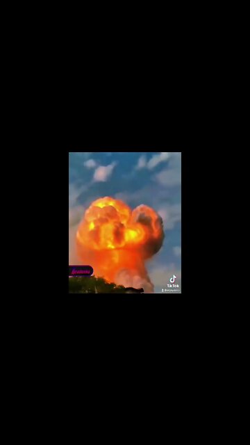 A massive explosion occurred at the #Deepak Nitrite GIDC chemical plant in #India.