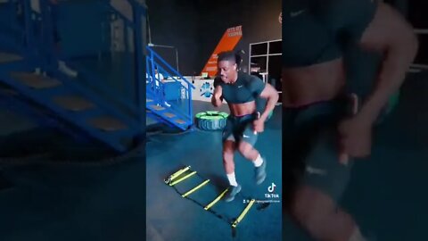 If she needs time to find herself let her 👑