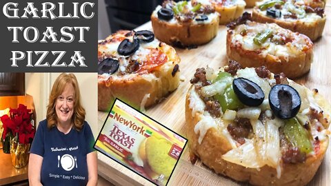 GARLIC TOAST PIZZA | Easy Pizza Night | Easy Dinner Idea