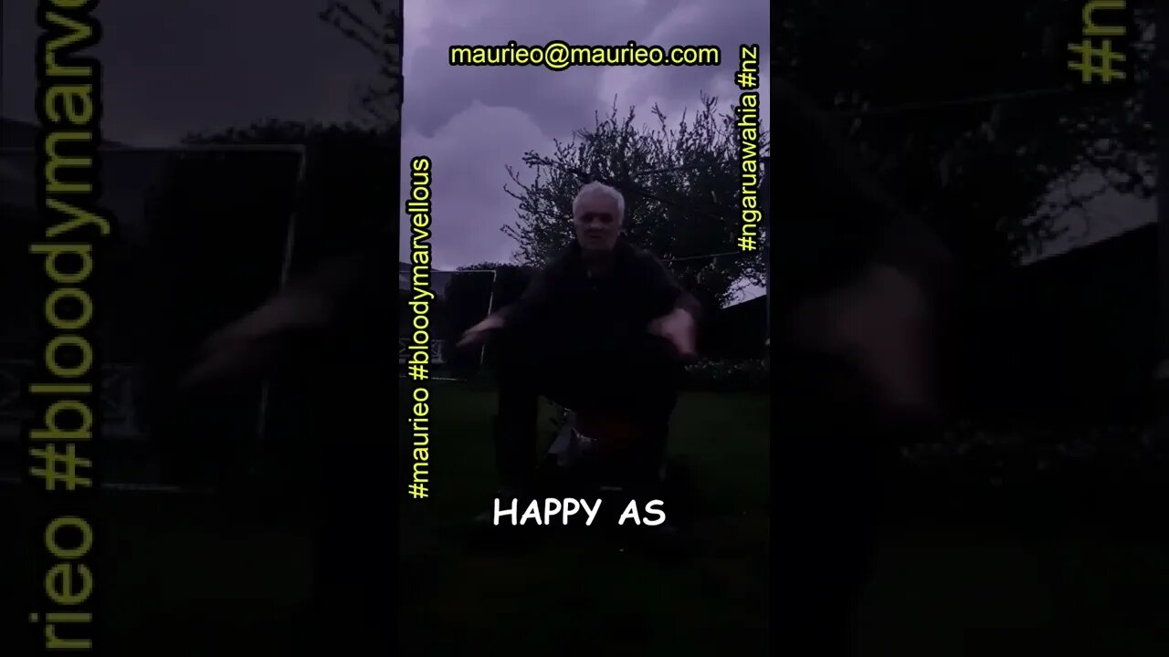 #maurieo #shorts HAPPY MOWING