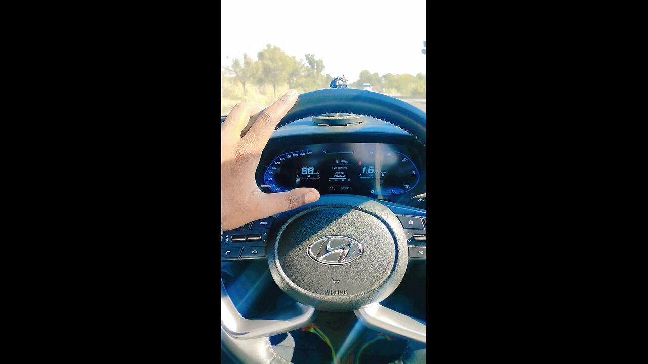 long drive Hyundai i20 top speed