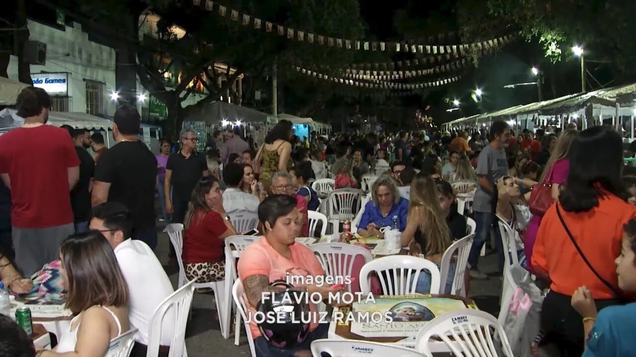 Gov. Valadares: barracas típicas ajudam instituições filantrópicas