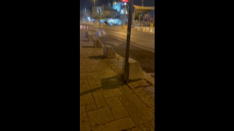 Arab Muslims in Jerusalem Attack Jew with Firecrackers