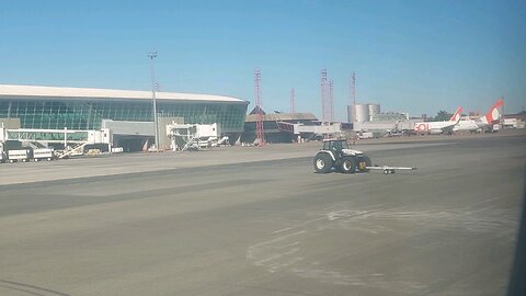 Takeoff-Boeing 737 MAX 8 PS-GPB