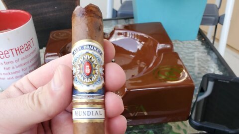 Alec Bradley Mundial cigar review