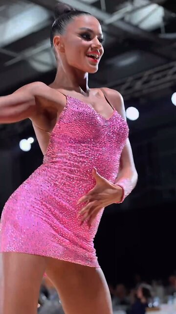 Love your dress and dance ❤️❤️❤️👏👏