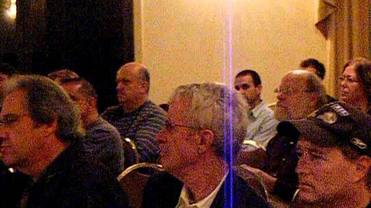 A pan of the crowd at the Brigitte Gabriel event in Westborough Mass.AVI