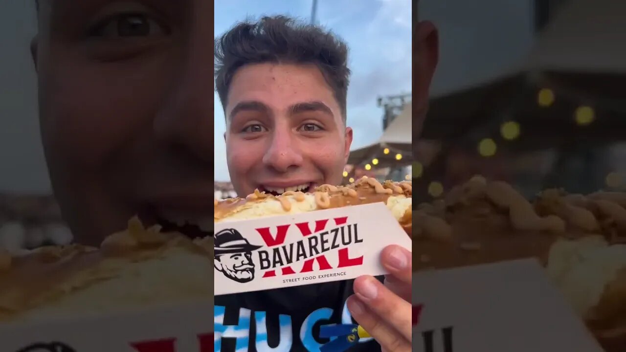 AM GASIT MEGA HOT DOG LA NEVERSEA #oguritamica #mancaciosul #food #mancare #romania